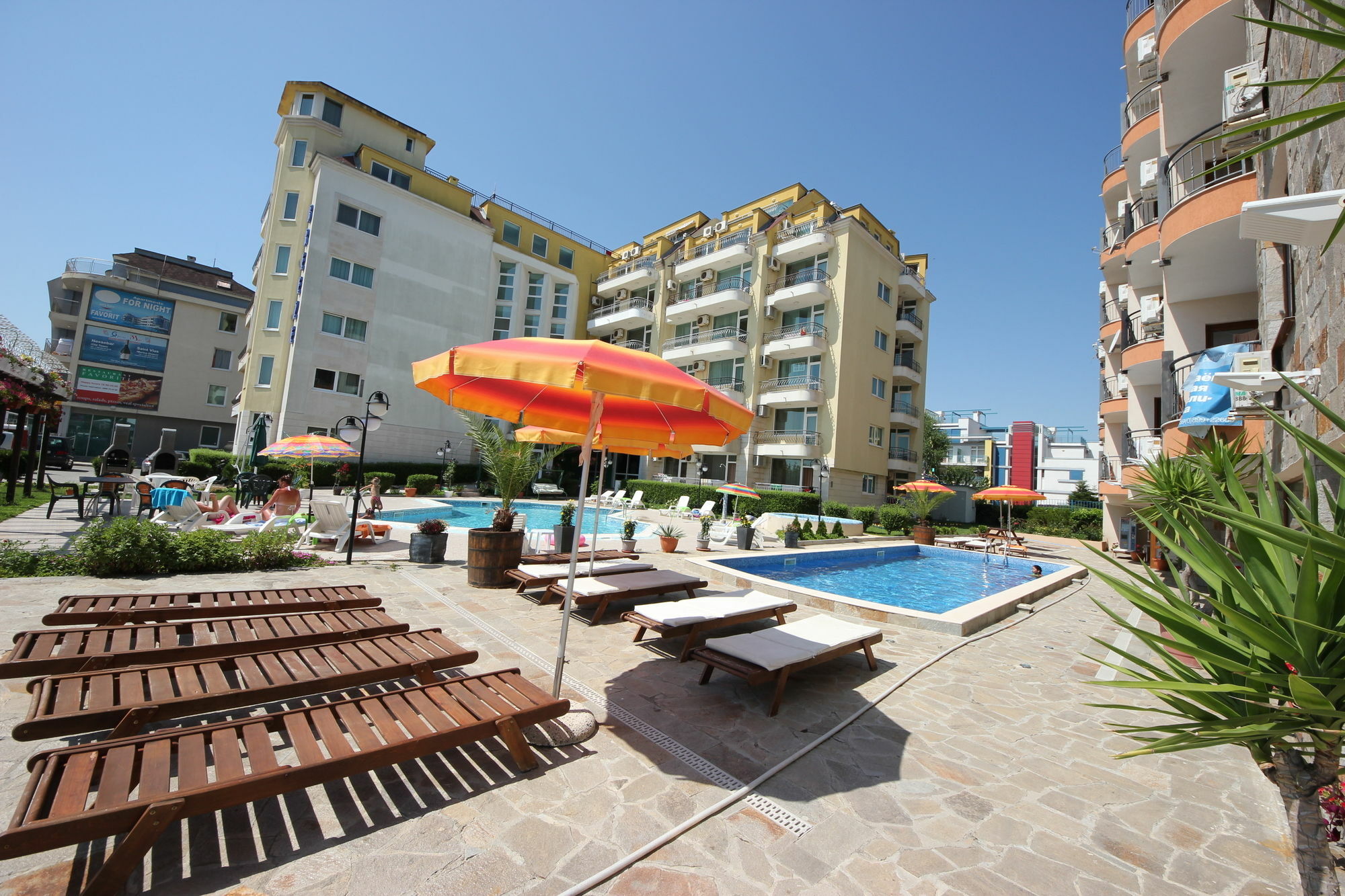 Menada Sea Regal Apartments Słoneczny Brzeg Zewnętrze zdjęcie